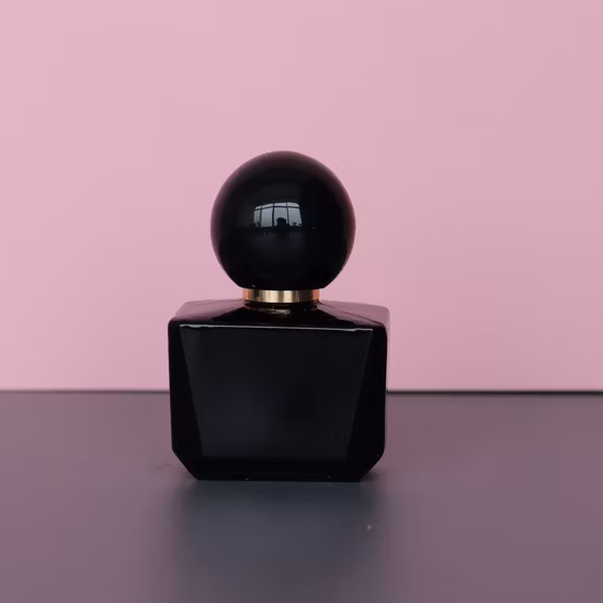 Bottiglia di profumo avanzata Bottiglia di colore da 30 ml Corpo Bottiglia di profumo portatile Bottiglia divisa Bottiglia di vetro per cosmetici squisiti